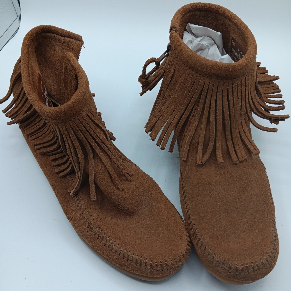 MINNETONKA MOCCASIN ANKLE BOOTIES!